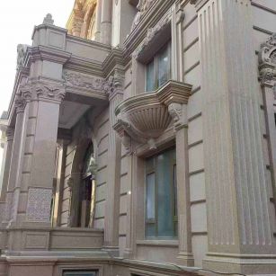 辽源 黄金麻花岗岩光面别墅外墙干挂施工完成