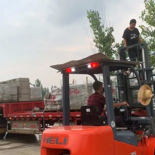 辽源 黄金麻冰裂纹，地铺石装车