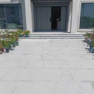 辽源 芝麻白花岗岩地铺石地面铺装