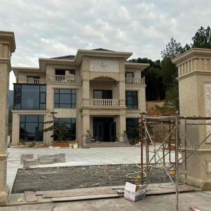 辽源 黄金麻花岗岩别墅雕花外墙干挂配上门口雕花罗马柱