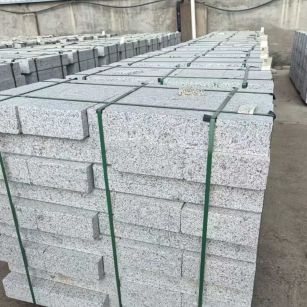 辽源 白麻花岗岩路沿石，弧形路沿石，道牙石，马路牙子，界石，路缘石，平沿石，直岩石，平缘石等