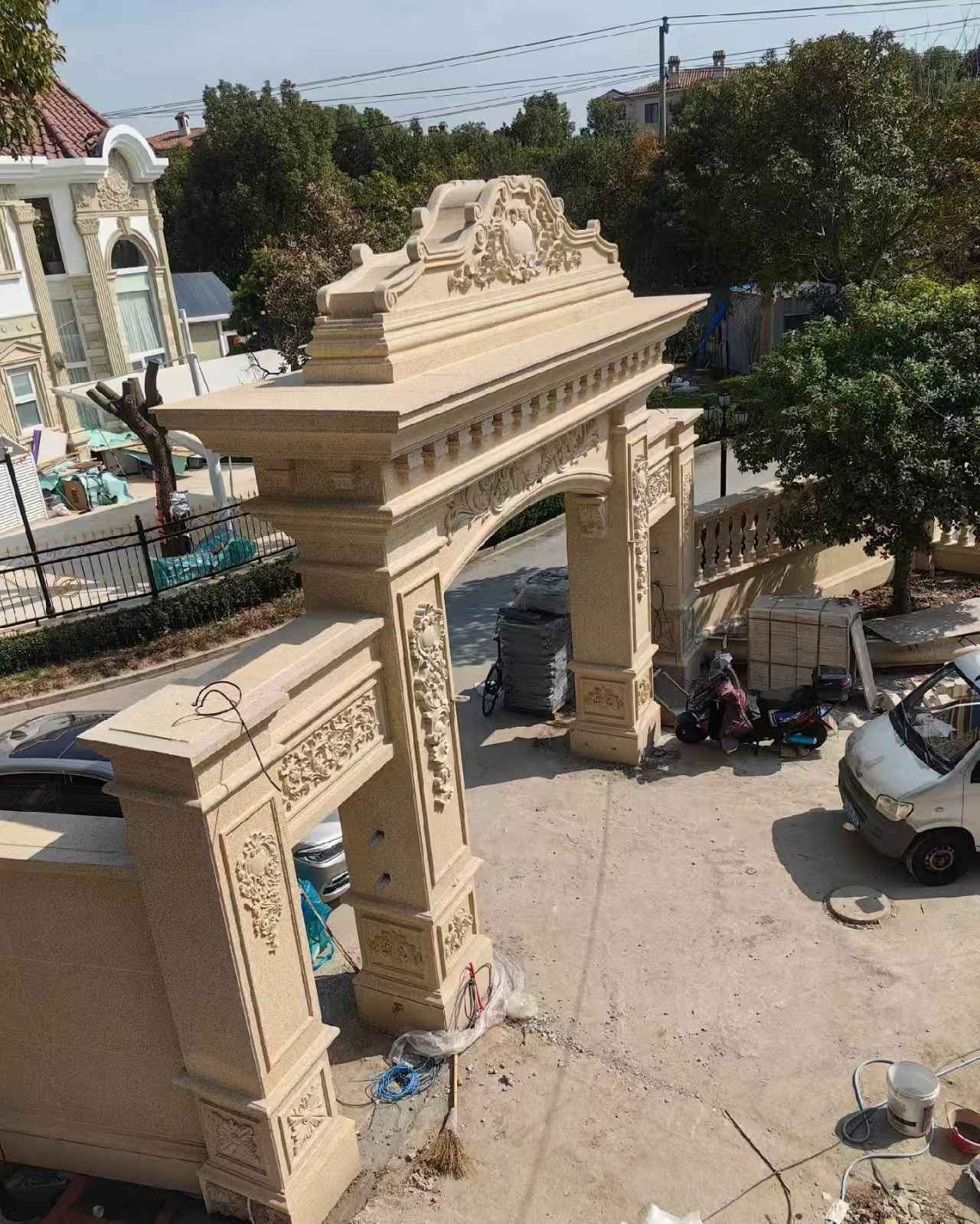 辽源 黄金麻荔枝面花岗岩别墅门楼