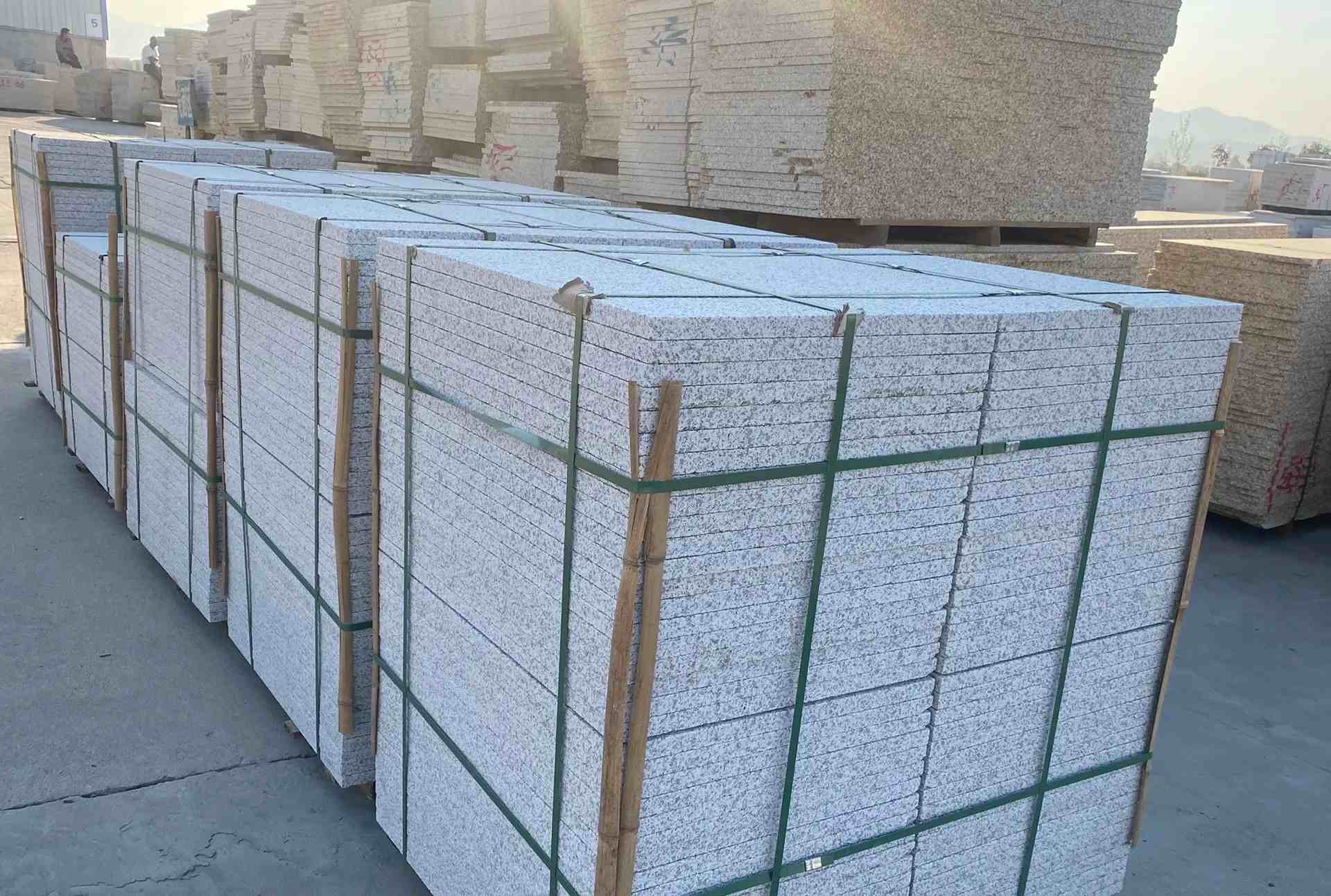 辽源 白麻花岗岩荔枝面地铺石