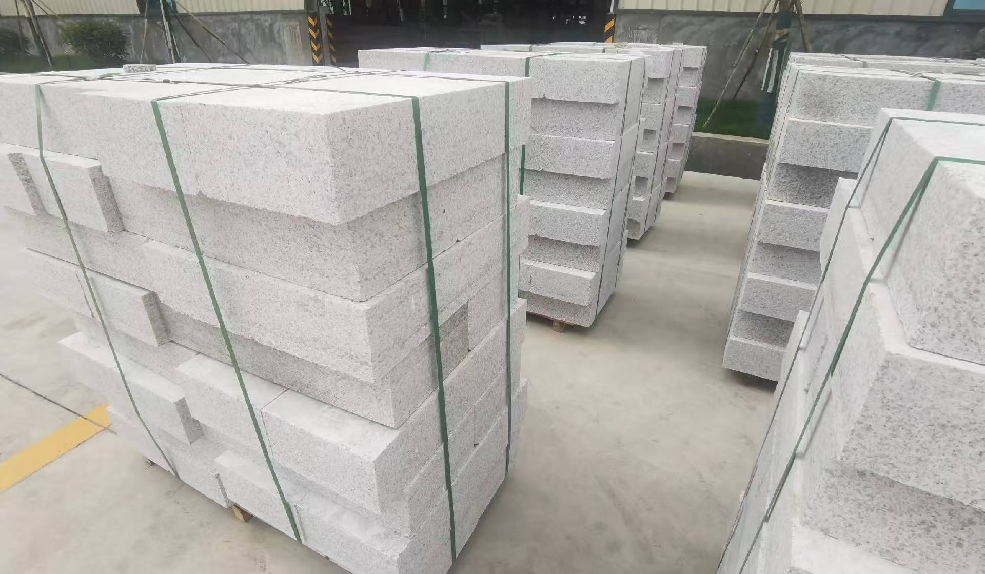 辽源 白麻花岗岩路沿石，立缘石，平缘石，路牙石，道牙石，马路牙子等