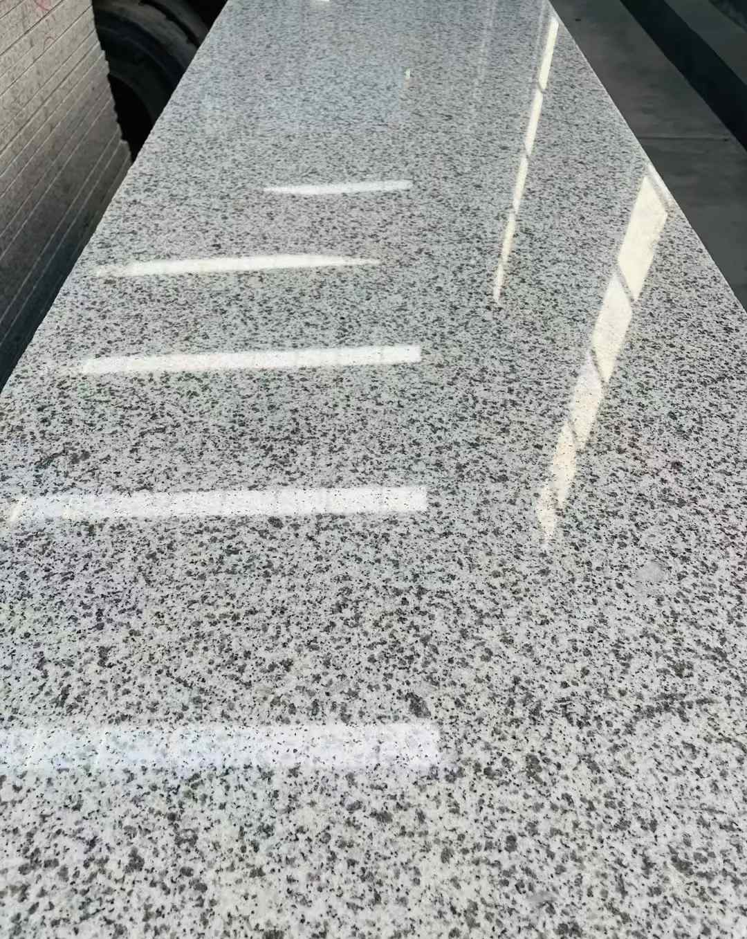 辽源 白麻花岗岩光面毛板