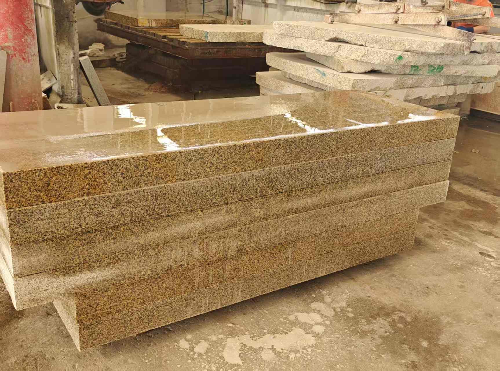 辽源 黄金麻栏杆料半成品加工中