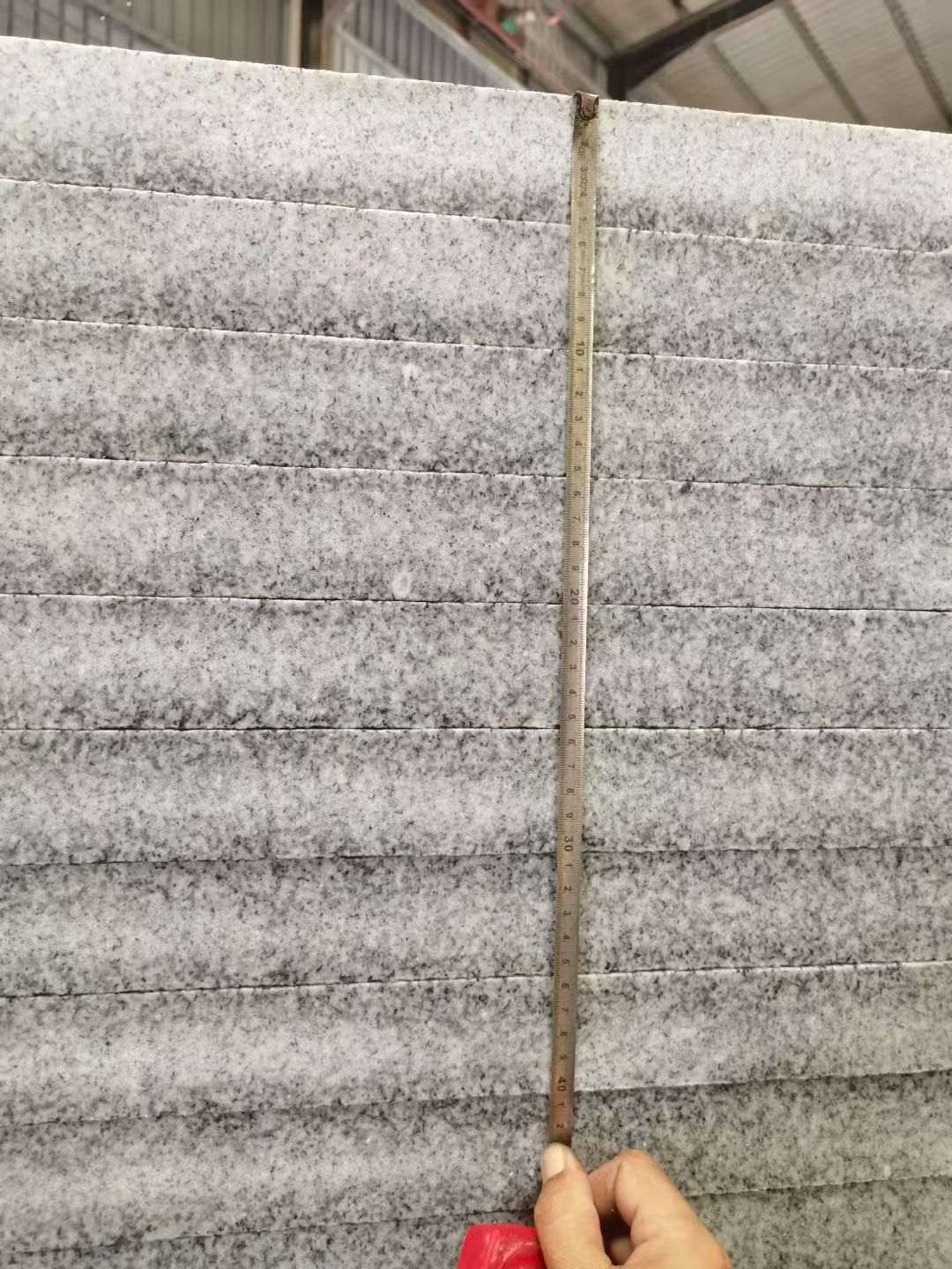 辽源 芝麻白火烧成品厚薄均匀，B料价格接近A料质量