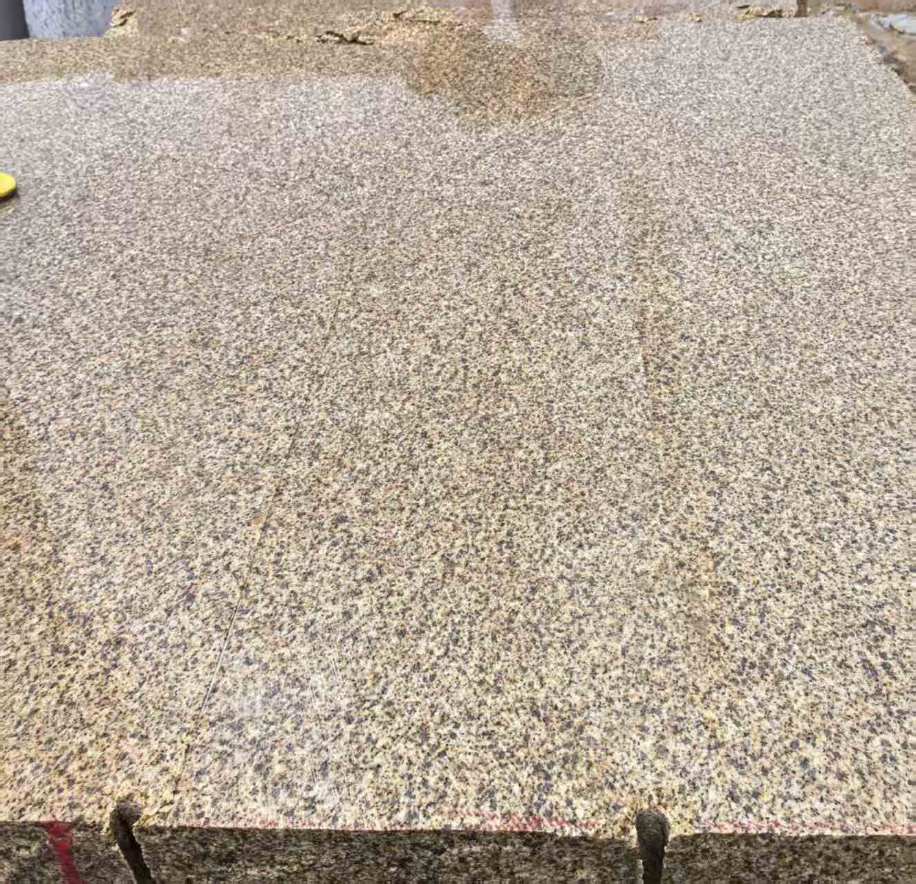 辽源 黄金麻花岗岩石材方料