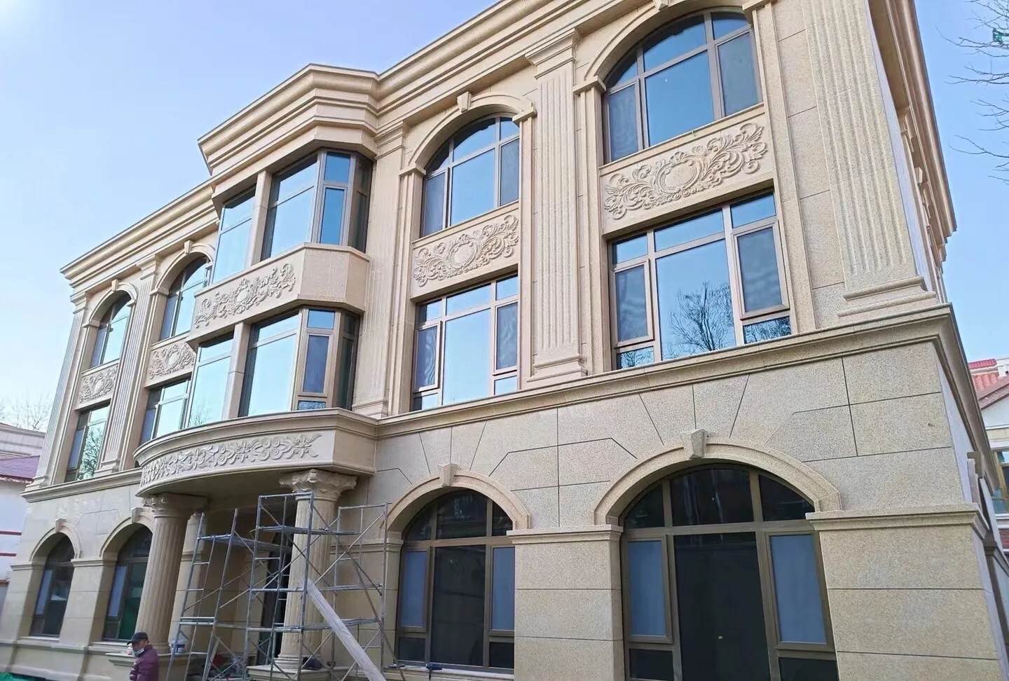 辽源 黄金麻花岗岩别墅外墙干挂